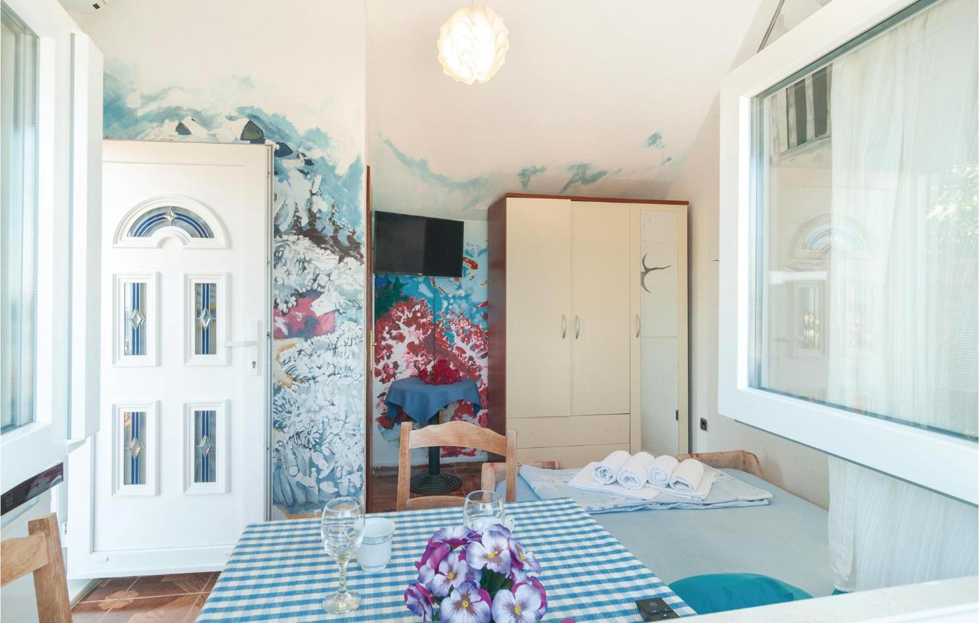 Gorgeous Apartment In Omis With House Sea View Eksteriør bilde